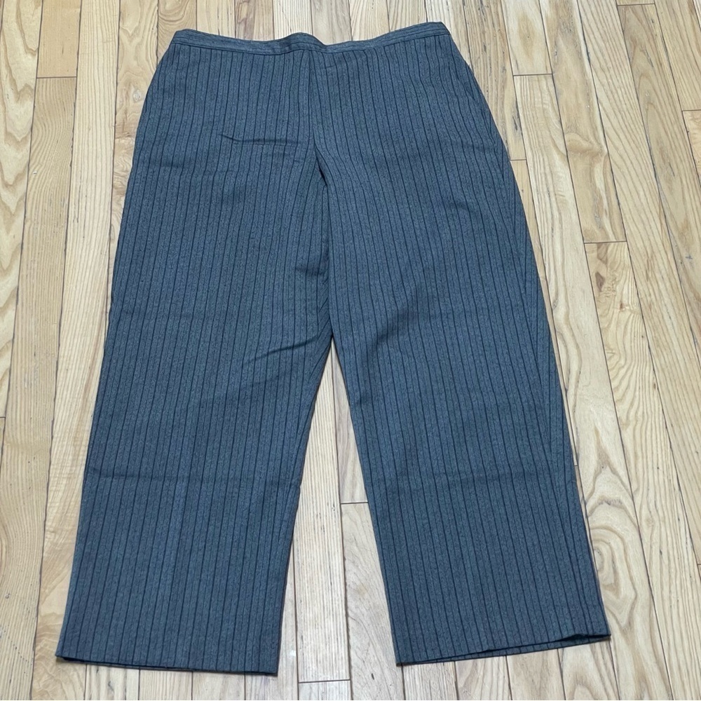 Alfred Dunner Chelsea Business Casual Pants Grey with Black‎ Pin Stripe sz 14